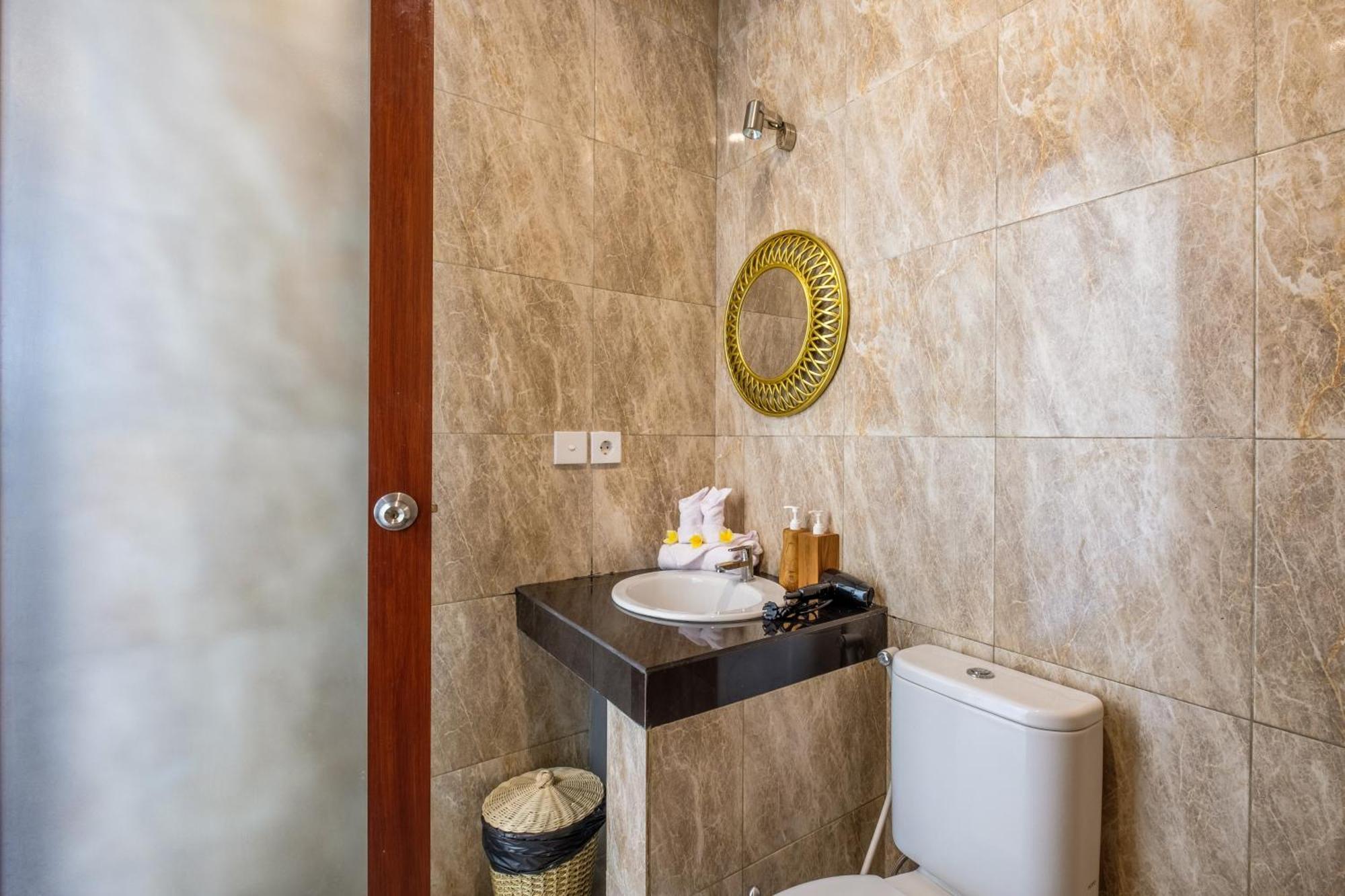 The R Sinabung - Comfort Near The Apartemen